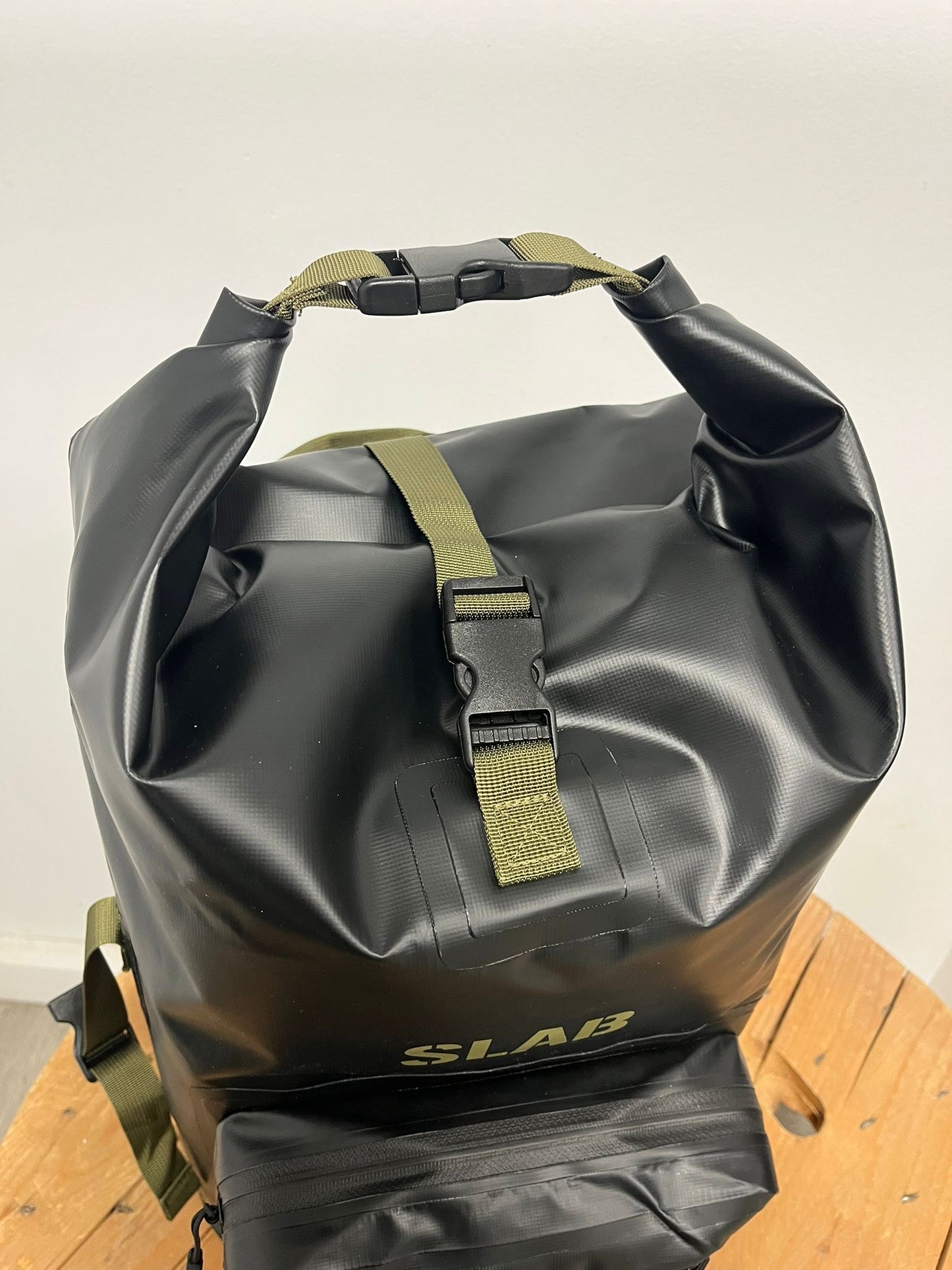 Mochila SLAB DRY BACKPACK PLUS - Black army